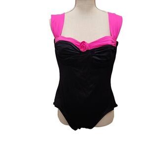 Catalina One Piece Swimsuit Women's 16‎ Rosette Ruched Pink And Black Vintage